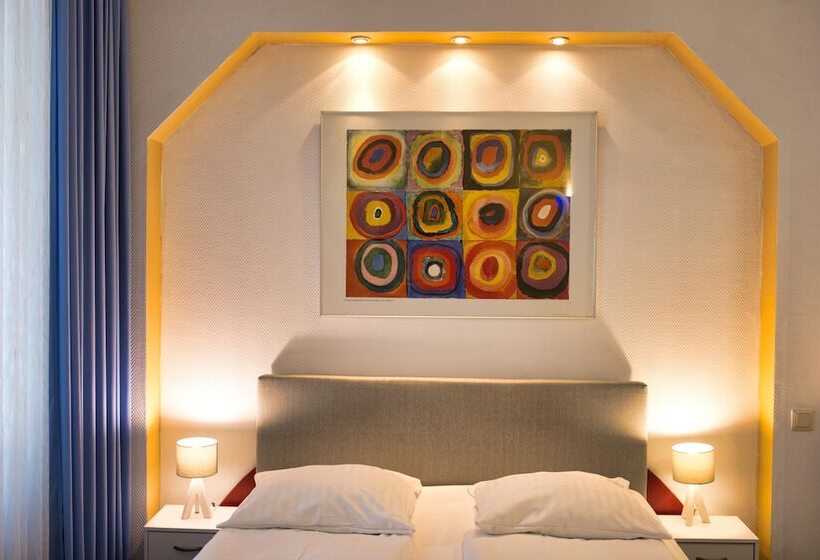 اتاق اکونومی, Art Hotel Charlottenburger Hof Berlin