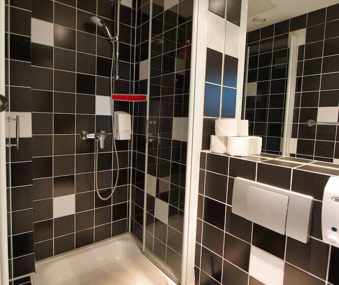 اتاق استاندارد سه نفره, Art Hotel Charlottenburger Hof Berlin