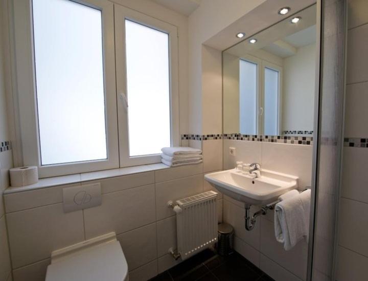 غرفة قياسية, Callas  Am Dom