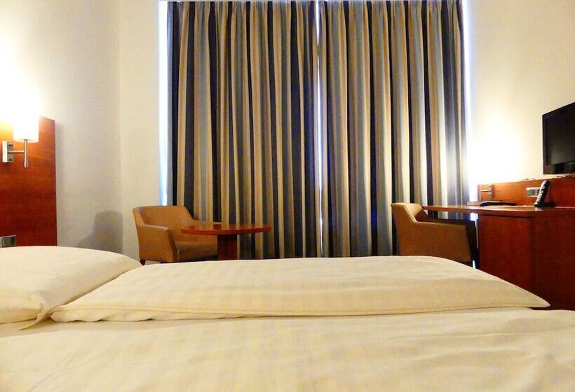 غرفة قياسية, Callas  Am Dom