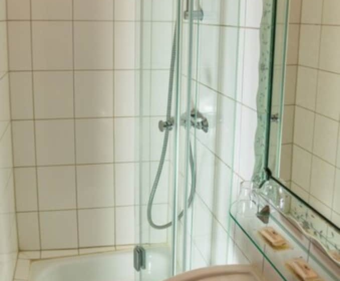 Номер Economy, Und Restaurant Lowenbrau Koln