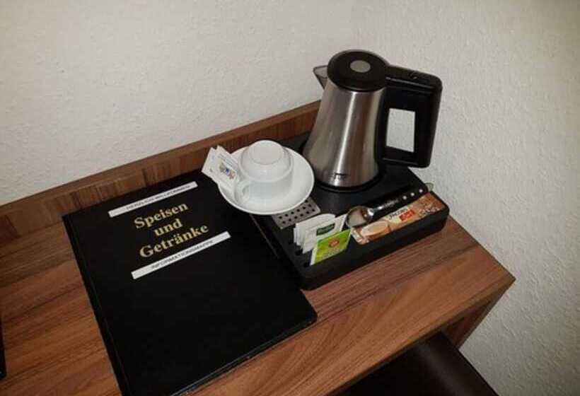 Номер Economy, Und Restaurant Lowenbrau Koln