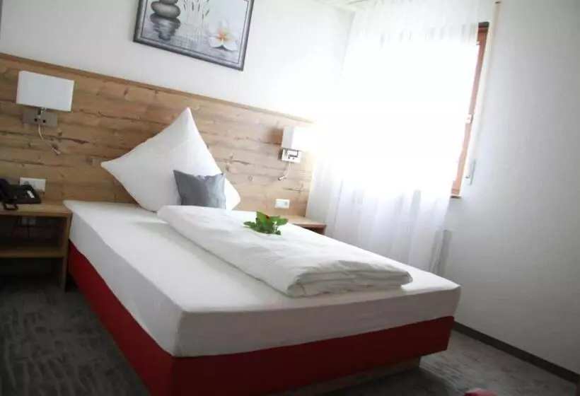 Quarto Superior Individual, Lamm