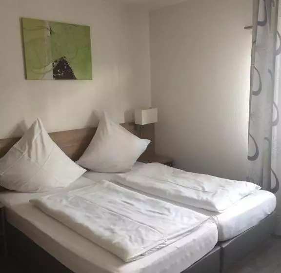 Quarto Basic, Lamm