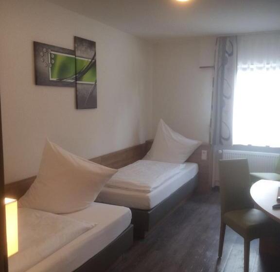 חדר סטנדרט, Lamm