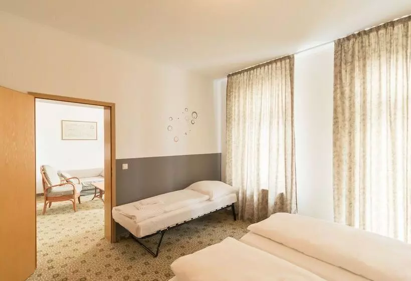 Chambre Familiale, Markgraf Leipzig