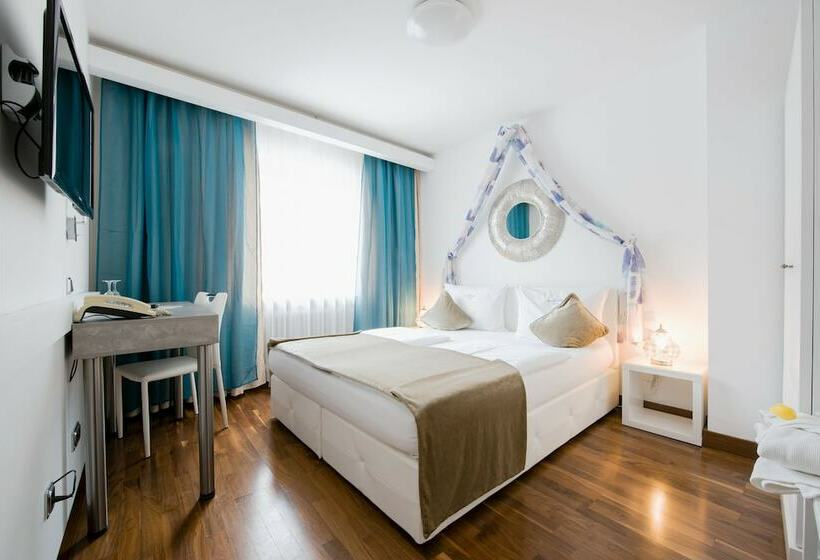 اتاق استاندارد یک نفره, Rivoli Charme