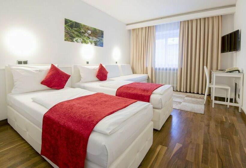 اتاق استاندارد سه نفره, Rivoli Charme