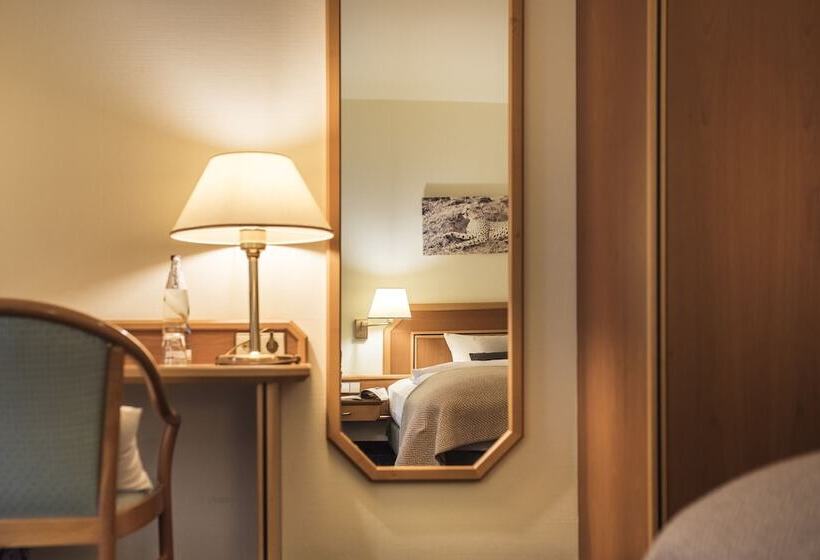 컴포트 룸, Sunderland