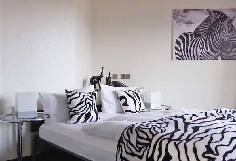 수피리어 룸, Sunderland