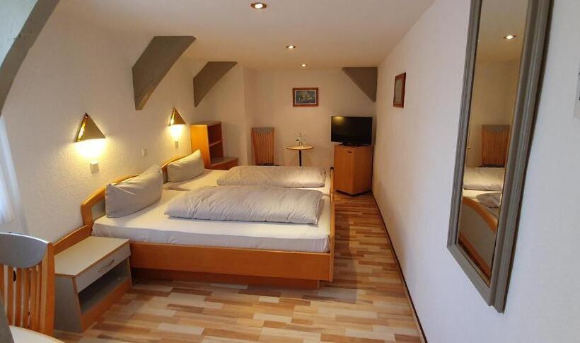 スタンダードルーム, Zur Krone