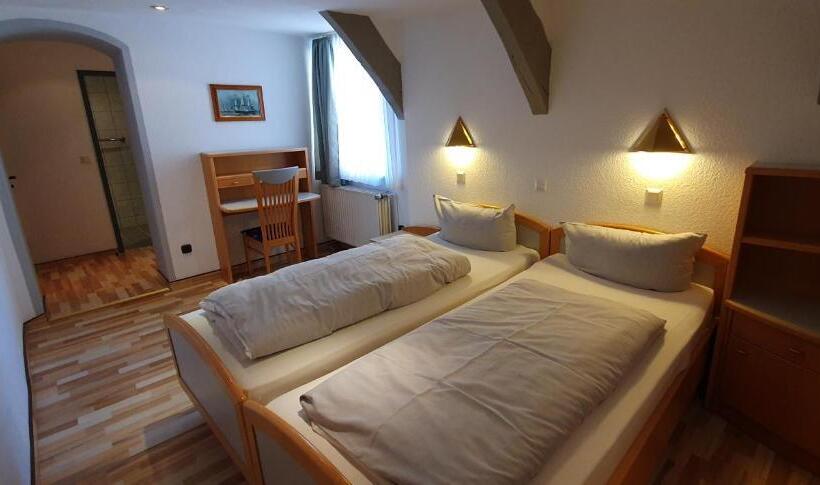 スタンダードルーム, Zur Krone