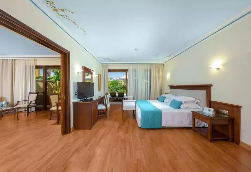 スーペリアー１ベッドルームビラ, Atrium Palace Thalasso Spa Resort And Villas