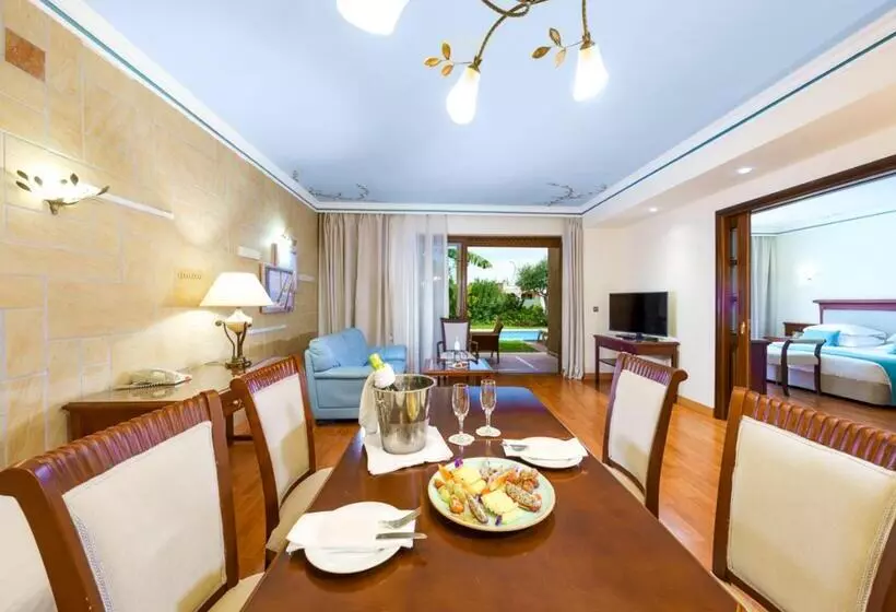 スーペリアー１ベッドルームビラ, Atrium Palace Thalasso Spa Resort And Villas