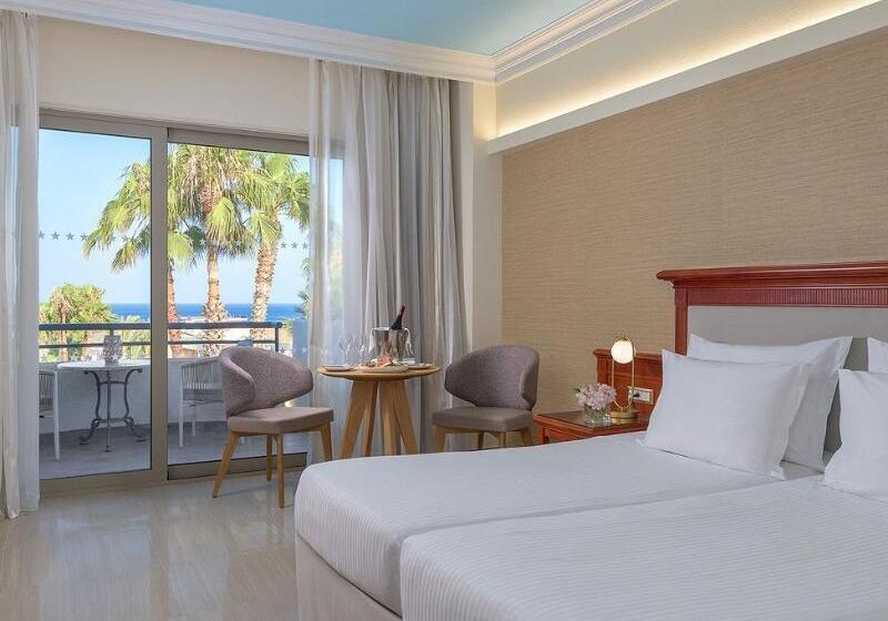 غرفة قياسية مطلّة علي البحر, Atrium Palace Thalasso Spa Resort And Villas