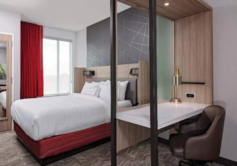 سوییت لوکس, Erytha Hotel & Resort Chios