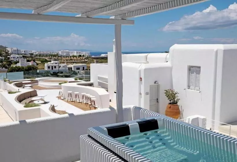 プールの見えるスーペリアルーム, Andronikos Mykonos