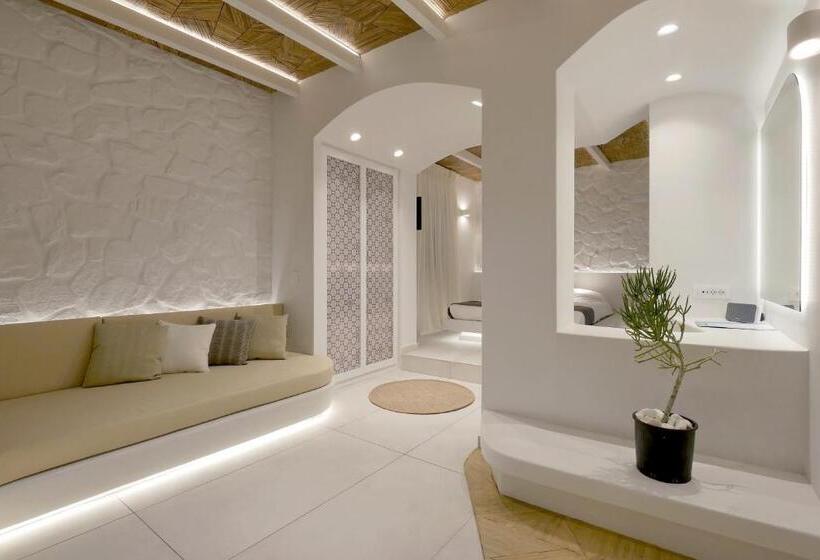 高级海景房, Andronikos