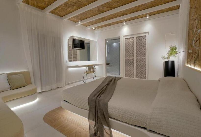 高级园景房, Andronikos