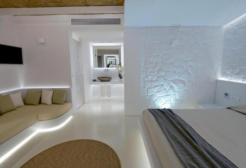 高级园景房, Andronikos