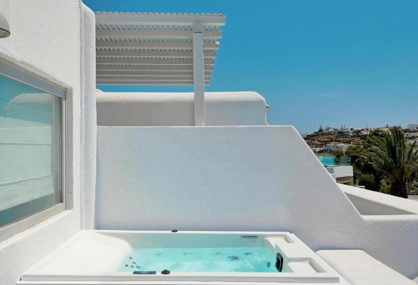 带按摩浴缸和海景的套房, Andronikos