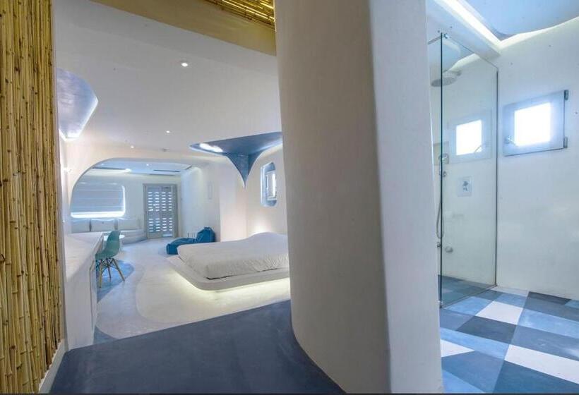 带按摩浴缸和海景的套房, Andronikos