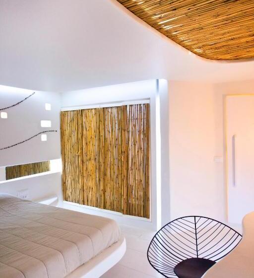 带海景及按摩浴缸标准房间, Andronikos