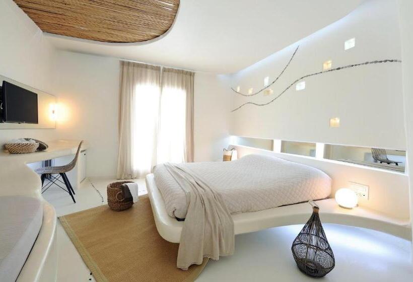 带海景及按摩浴缸标准房间, Andronikos