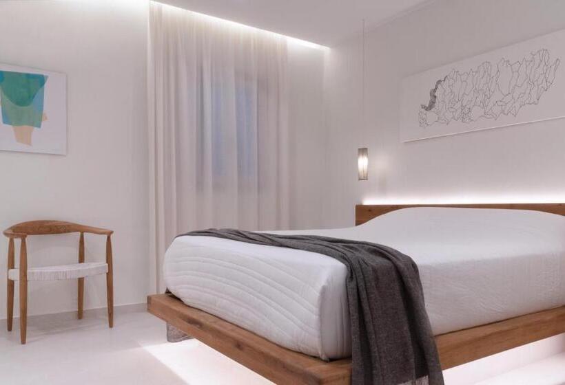 带按摩浴缸和海景的套房, Andronikos