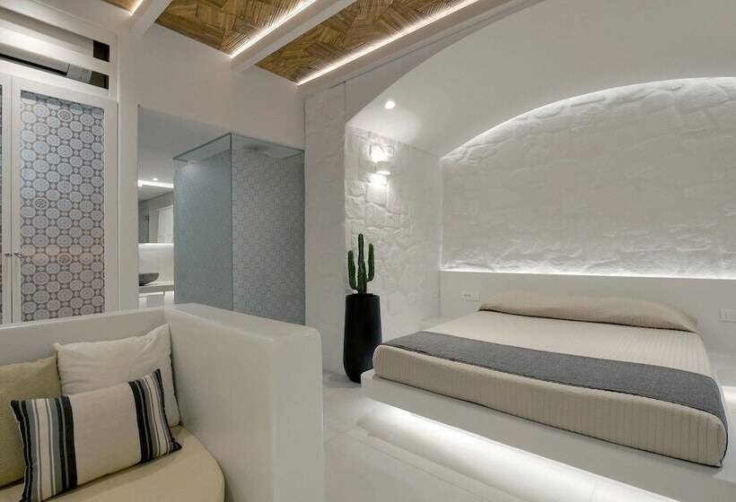 高级园景房, Andronikos