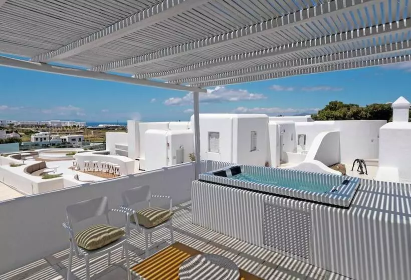 プールの見えるスーペリアルーム, Andronikos Mykonos