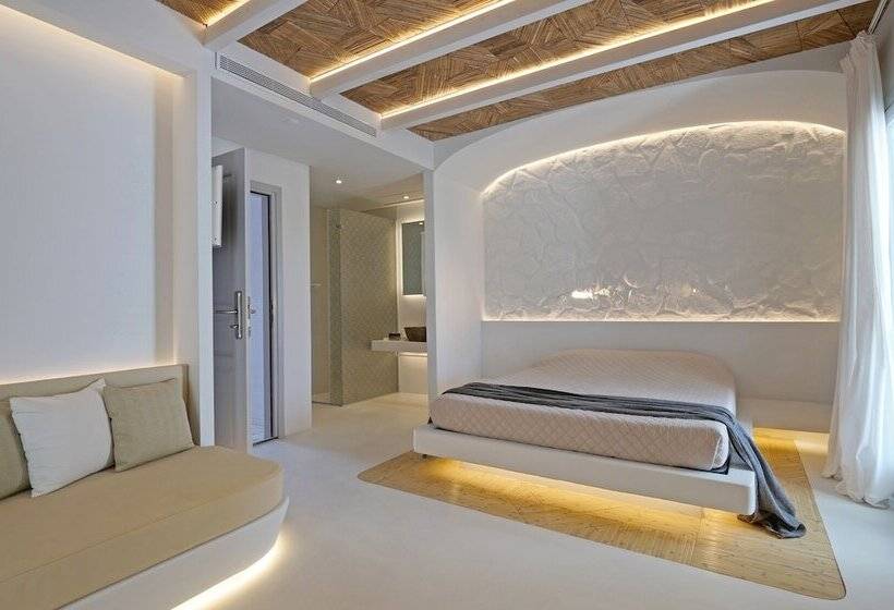 带泳池观景的豪华房, Andronikos