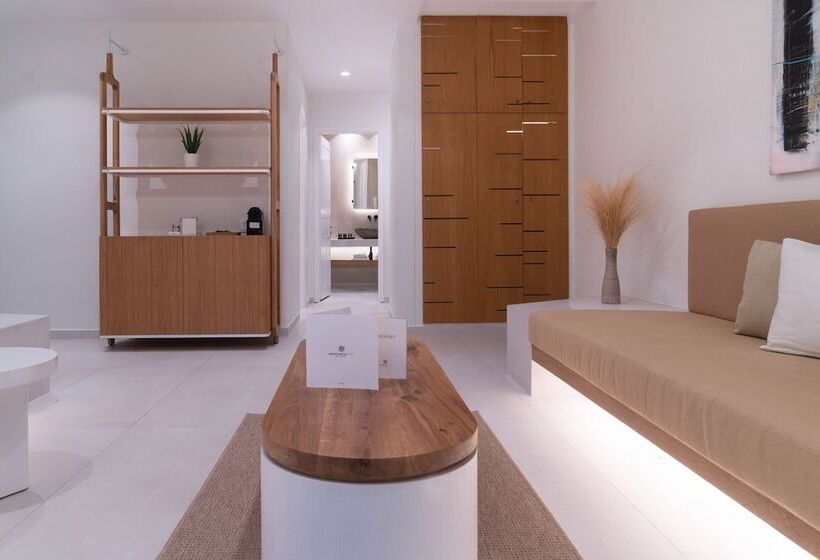 带按摩浴缸和海景的套房, Andronikos