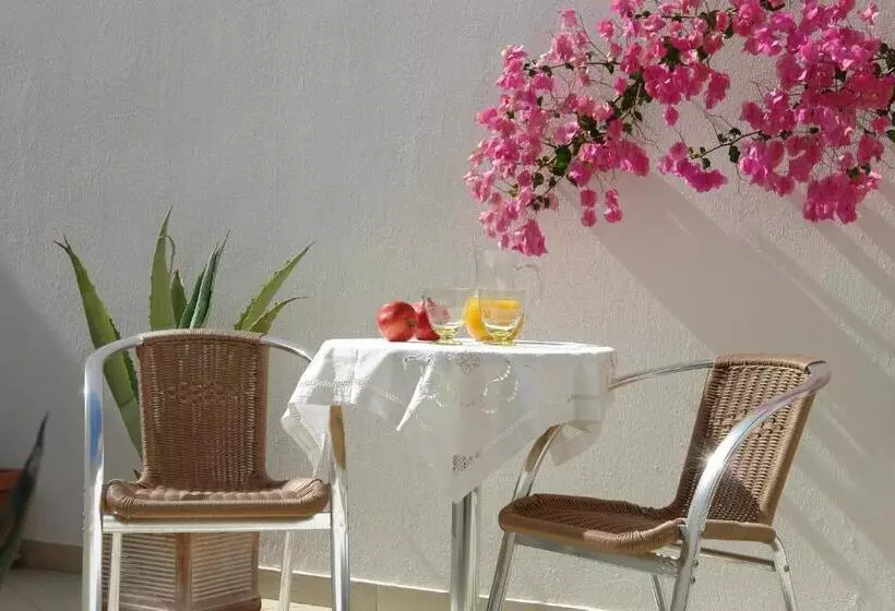 اتاق استاندارد, Aressana Spa Hotel & Suites ,Small Luxury Hotels of The World