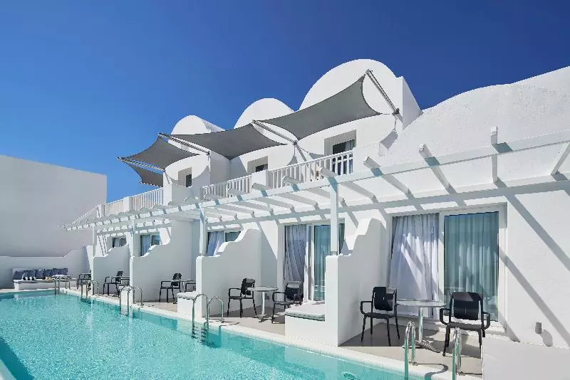 سوییت جونیور, Aressana Spa Hotel & Suites ,Small Luxury Hotels of The World