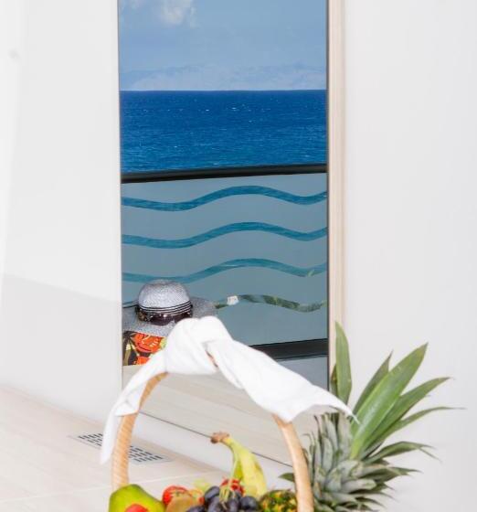 غرفة قياسية مطلّة علي البحر, Belair Beach