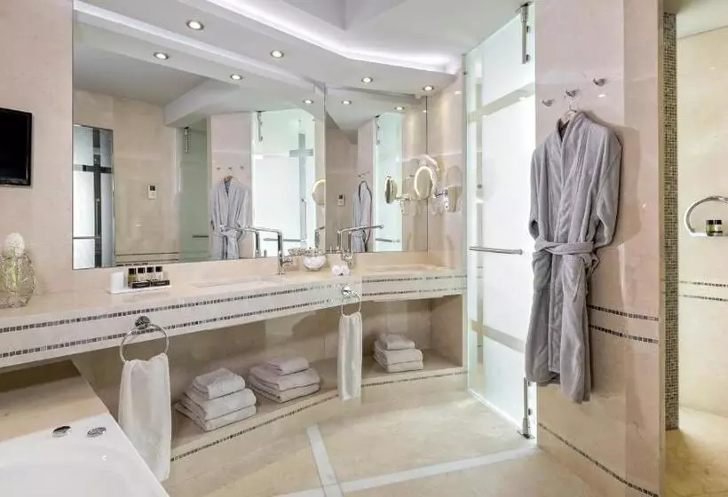سوییت لوکس, Divani Apollon Palace & Thalasso