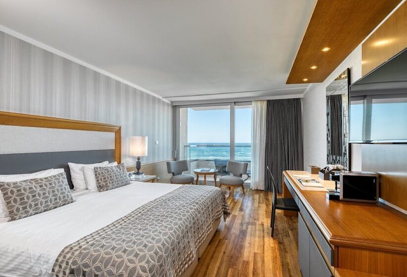 חדר אקזקיוטיב נוף לים, Divani Apollon Palace & Thalasso