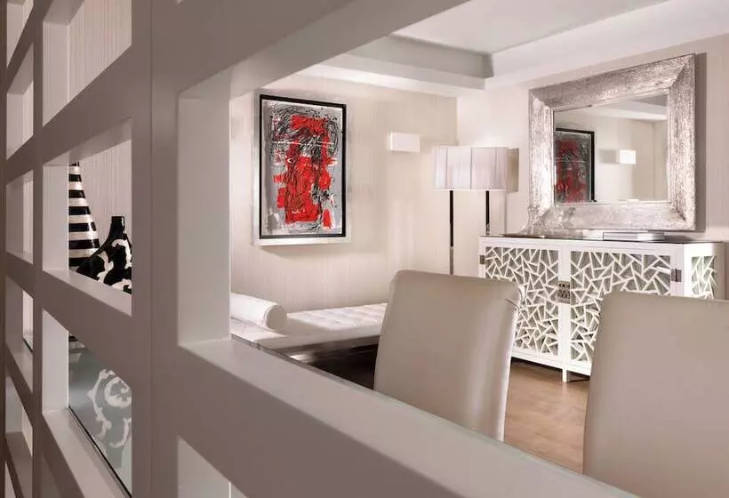 سوئیت پرزیدنت, Divani Apollon Palace & Thalasso