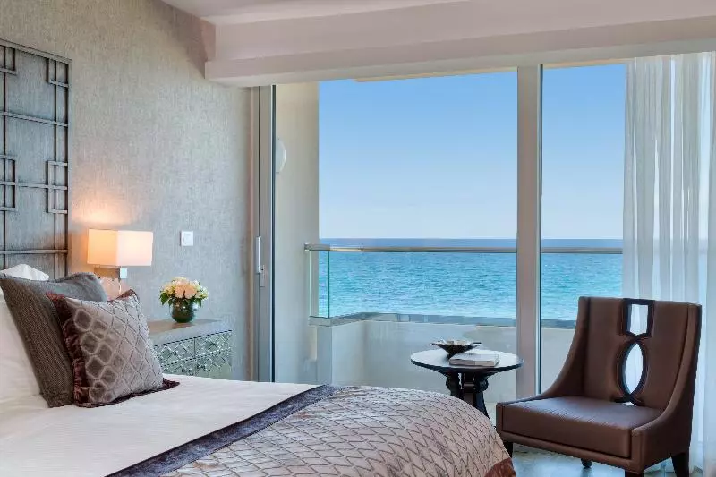 سوییت لوکس, Divani Apollon Palace & Thalasso