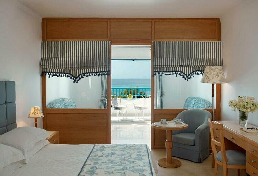 غرفة عائلية مطلّة علي البحر, Mitsis Norida