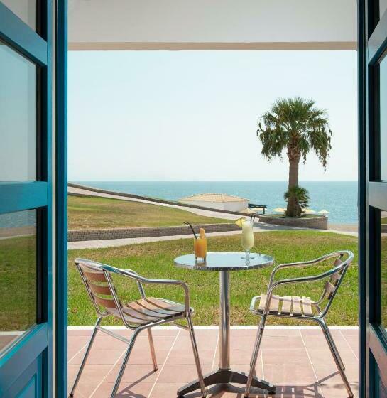 غرفة دوبلكس, Mitsis Norida