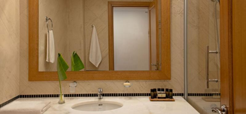 غرفة قياسية مطلّة علي البحر, Mitsis Norida