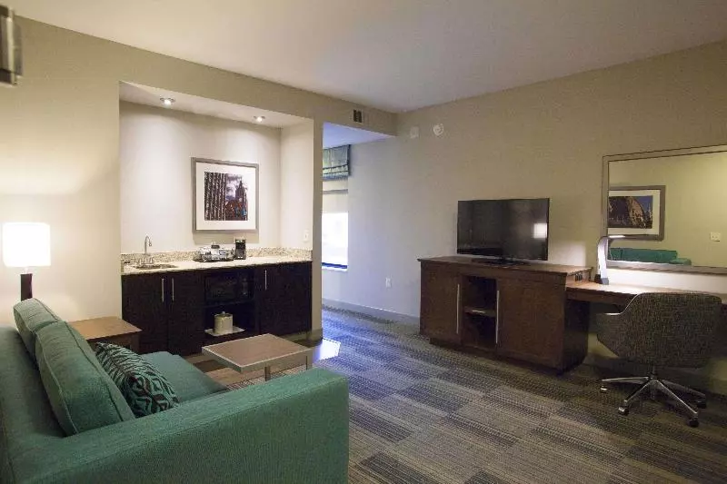 Superior Room, Periscope