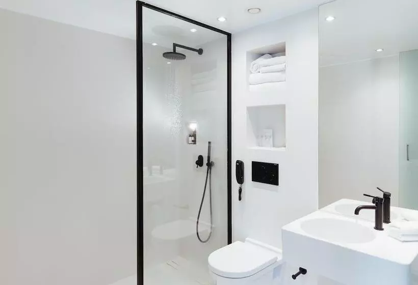 Junior Suite, Periscope