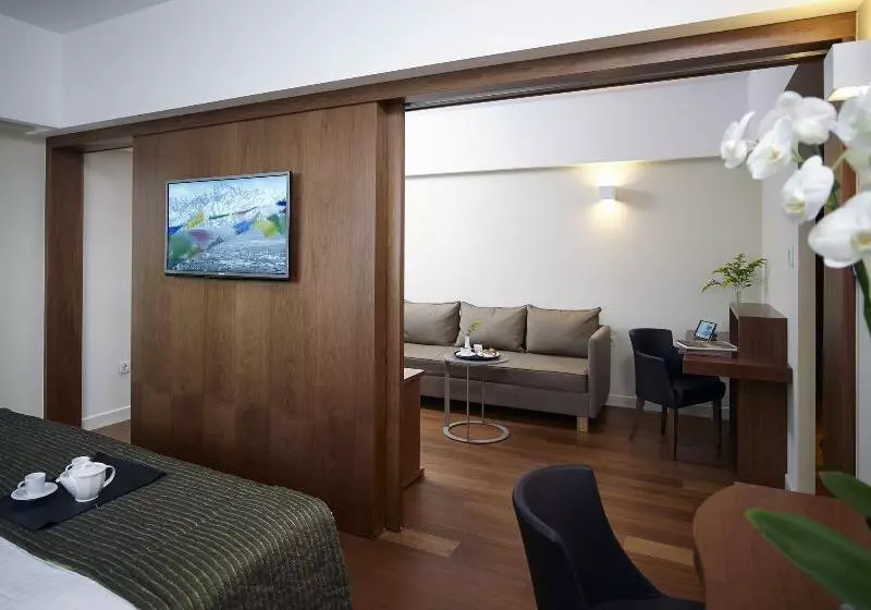 Suite Executiva, Samaria