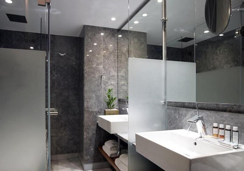 スーペリアールーム, Samaria