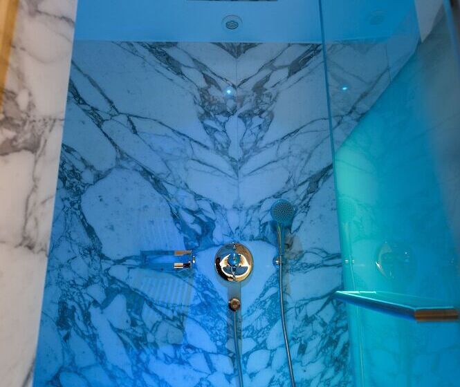 ペントハウススイート, Samaria