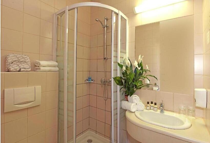Номер Стандарт, Pilvax Hotel Budapest