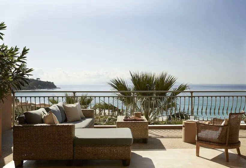 اتاق پنت هاوس, F Zeen Kefalonia
